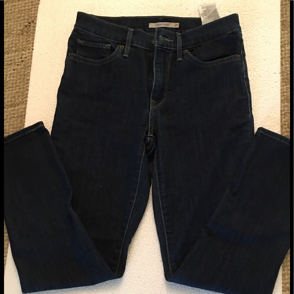 711 Slimming Levis